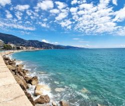 A louer STUDIO  34 M2 BORD DE MER MENTON