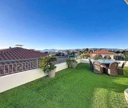 A louer APPARTEMENT T3 79 M2 TERRASSE VUE MER NICE