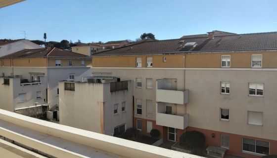 A louer APPARTEMENT T2 49 M2 TERRASSE  AUBAGNE