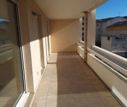 A louer APPARTEMENT T2 49 M2 TERRASSE  AUBAGNE