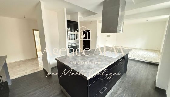 A louer APPARTEMENT T3 75 M2 BORD DE MER NARBONNE