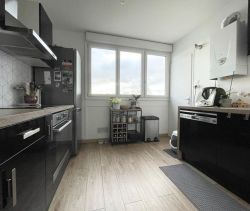 A louer APPARTEMENT T3 65 M2  CAEN