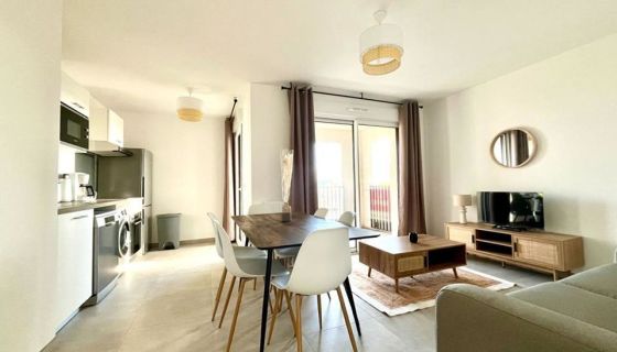 A louer APPARTEMENT T3 54 M2 BORD DE MER COURSEULLES SUR MER