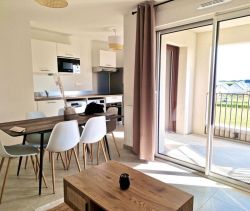 A louer APPARTEMENT T3 54 M2 BORD DE MER COURSEULLES SUR MER