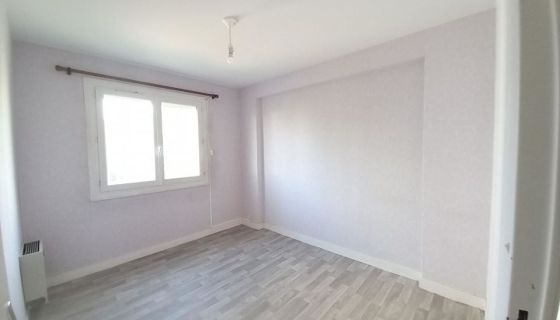 A louer APPARTEMENT T3 58 M2  CAEN