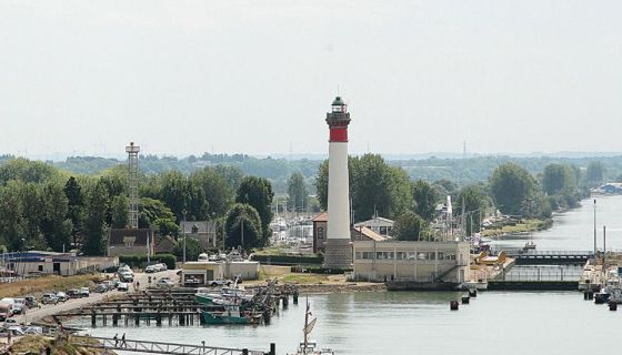 A louer APPARTEMENT DUPLEX DE PRESTIGE NEUF T4 90 M2 BORD DE MER OUISTREHAM