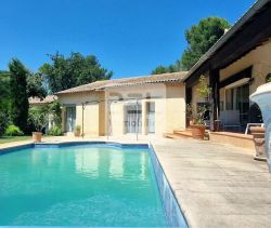 A louer MAISON  D'ARCHITECTE BORD DE MER UZES