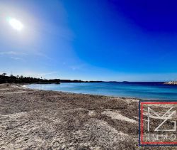 A louer APPARTEMENT T3 60 M2 BORD DE MER SIX FOURS LES PLAGES