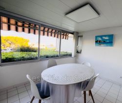 A louer APPARTEMENT T3 42 M2 TERRASSE BORD DE MER BANDOL