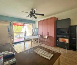 A louer STUDIO  23 M2 TERRASSE BORD DE MER BANDOL