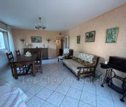 A louer APPARTEMENT T2 53 M2 TERRASSE BORD DE MER BANDOL