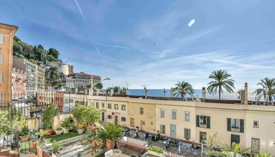A louer APPARTEMENT T3 81 M2 VUE MER NICE