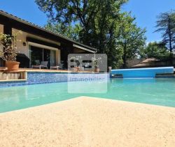 A louer MAISON  D'ARCHITECTE BORD DE MER UZES