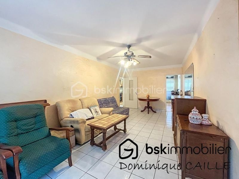 A vendre APPARTEMENT T4 78 M2 BORD DE MER SETE