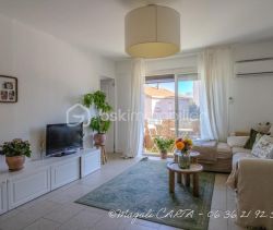 A louer APPARTEMENT T3 64 M2 BORD DE MER TOULON