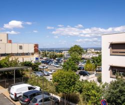 A louer APPARTEMENT T2 39 M2 TERRASSE PLAGE à PIED SETE