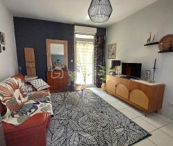For rent: 1-bedroom apartment, 46 m², terrace, Clermont-l'Hérault