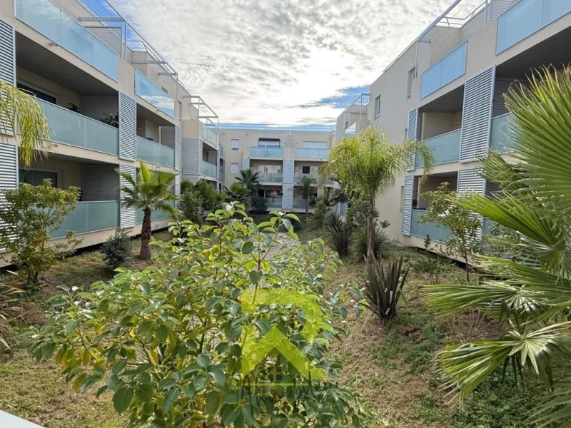 A vendre APPARTEMENT  58 M2 TERRASSE BORD DE MER AGDE