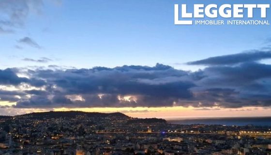 A louer APPARTEMENT DE PRESTIGE T6 160 M2 BORD DE MER NICE