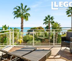 A louer MAISON  9 PIECES 495 M2 VUE MER VALLAURIS