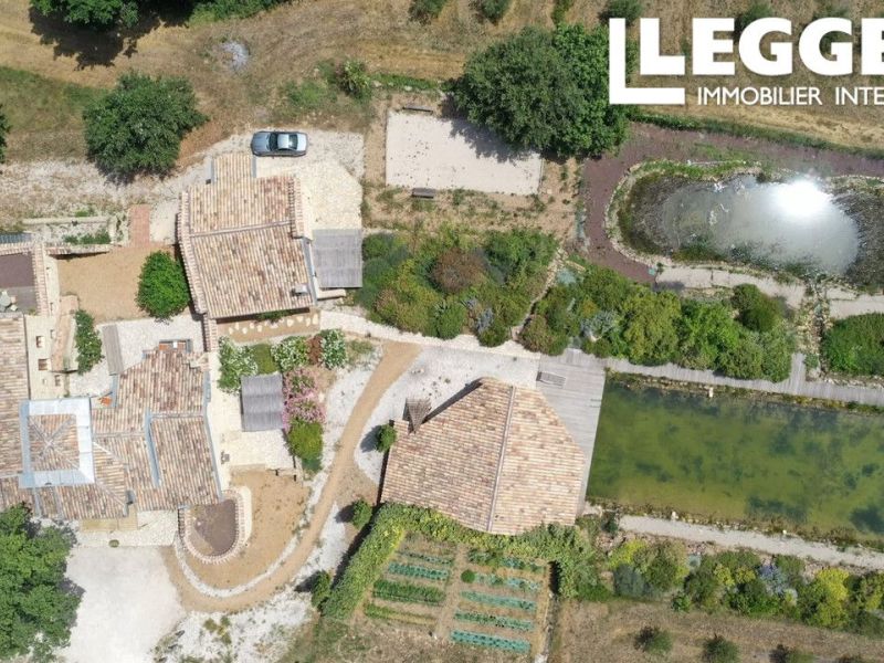 A vendre GîTE  TRESQUES