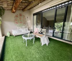 A louer LOFT  3 PIECES 110 M2  UZES