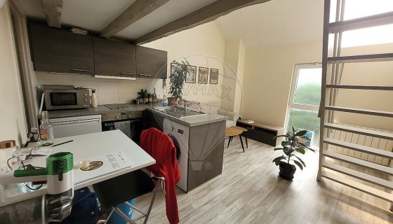 A louer APPARTEMENT DUPLEX T2 30 M2  CARQUEFOU