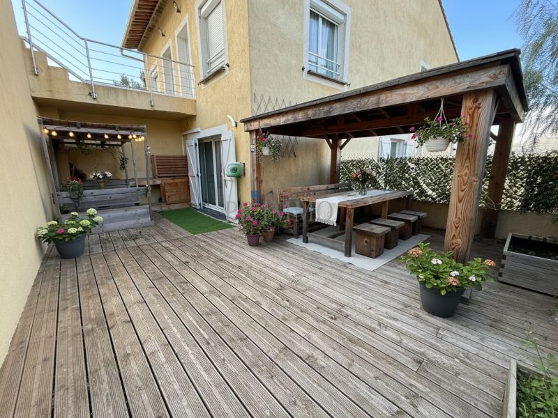 A louer APPARTEMENT T2 50 M2 TERRASSE BORD DE MER SAINT RAPHAEL