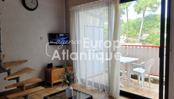 A louer APPARTEMENT DUPLEX T3 37 M2 BORD DE MER LA PALMYRE