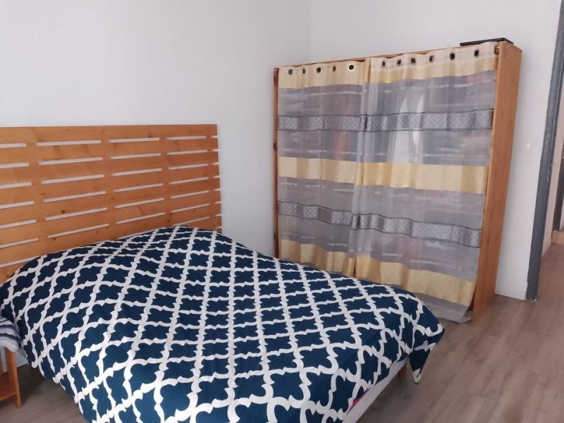 A louer APPARTEMENT NEUF T3 61 M2 BORD DE MER TOULON