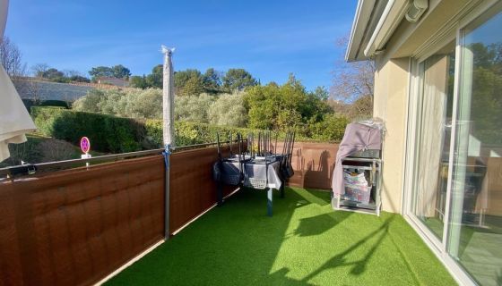 A louer APPARTEMENT DE PRESTIGE T3 64 M2 TERRASSE  MARSEILLE 13EME