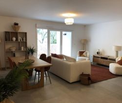 A louer APPARTEMENT T3 68 M2  NIMES