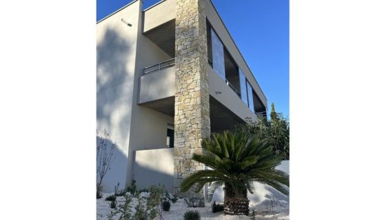 A louer APPARTEMENT NEUF T4 98 M2 TERRASSE  NIMES