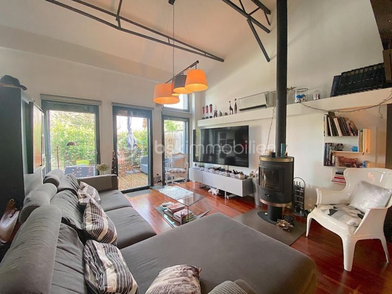 A vendre LOFT  124 M2 TERRASSE  MERIGNAC