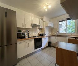 A louer APPARTEMENT T3 60 M2 TERRASSE BORD DE MER VALLAURIS