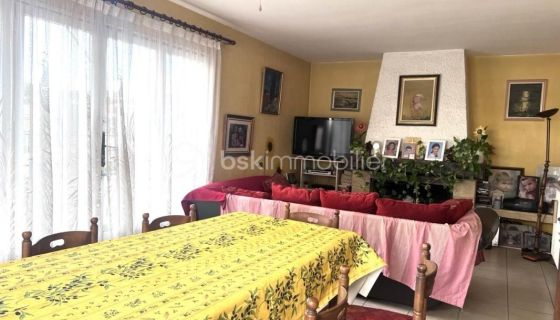 A louer APPARTEMENT NEUF T5 109 M2 TERRASSE BORD DE MER FRONTIGNAN