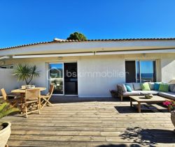 A louer APPARTEMENT DE PRESTIGE T3 89 M2 TERRASSE PIEDS DANS L'EAU CARRY LE ROUET