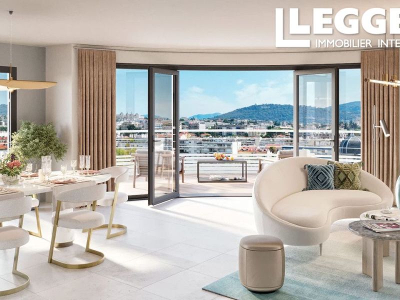 A louer APPARTEMENT NEUF T5 139 M2 TERRASSE BORD DE MER NICE