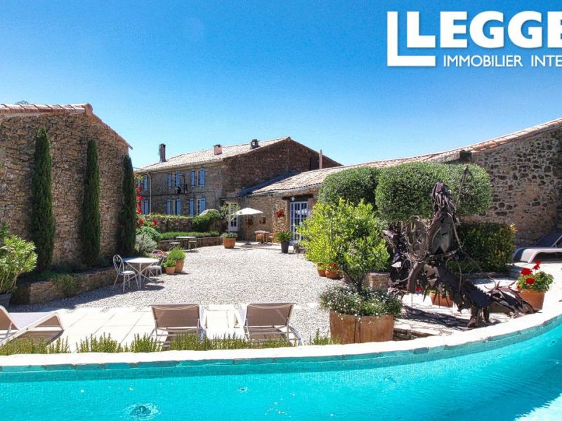 A louer APPARTEMENT  396 M2 TERRASSE  LODEVE