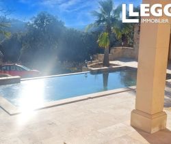 For rent: 9-room house, 151 m², Saint-André-de-Roquepertuis