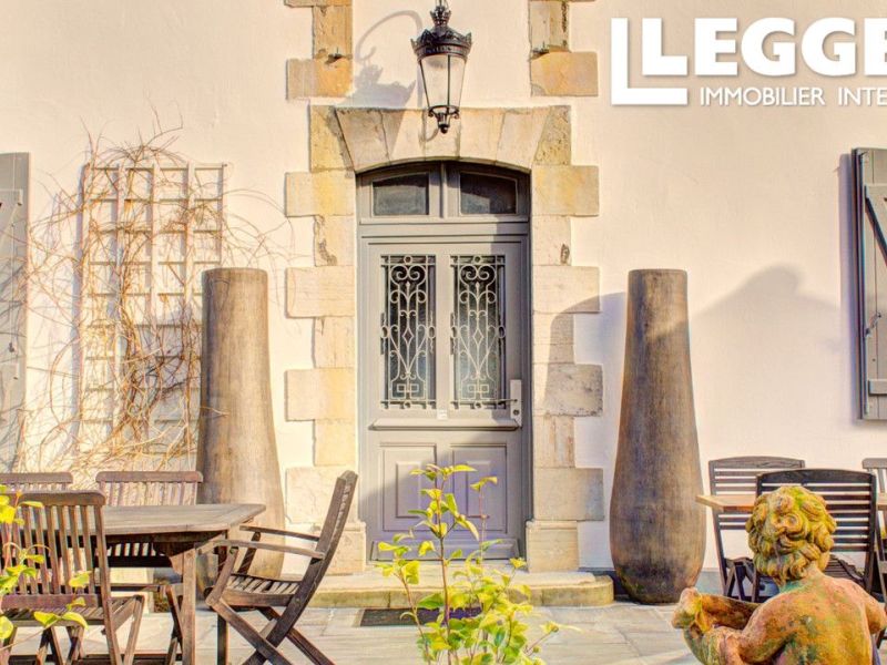 A louer MAISON  DE MAîTRE BORD DE MER BIARRITZ