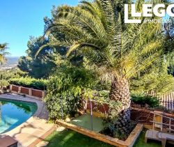 A louer MAISON  8 PIECES 180 M2 VUE MER SAINT CYR SUR MER