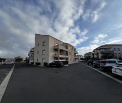 A louer APPARTEMENT T2 37 M2 TERRASSE BORD DE MER AGDE