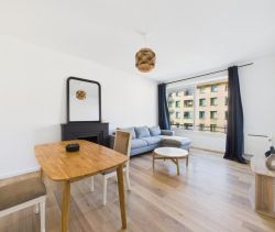 A louer APPARTEMENT T4 82 M2 BORD DE MER AJACCIO