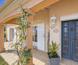 A louer MAISON  CONTEMPORAINE BORD DE MER LES MATHES