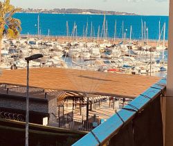 A louer STUDIO  27 M2 TERRASSE VUE MER CANNES