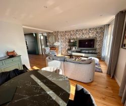 A louer APPARTEMENT DE PRESTIGE T3 64 M2 BORD DE MER SAINTE MAXIME