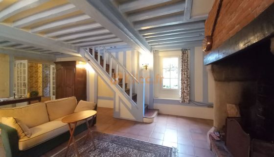 A vendre MAISON  5 PIECES 133 M2 BORD DE MER SAINT VALERY EN CAUX tous commerces plages 