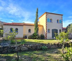 A louer MAISON  4 PIECES 135 M2  LAROQUE DES ALBERES Village