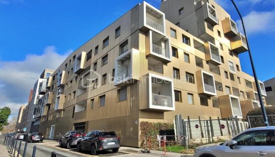 A louer APPARTEMENT T2 47 M2  BORDEAUX